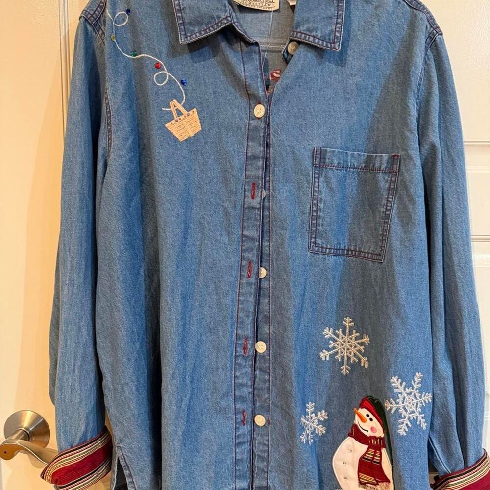 Women's Longaberger Homestead Denim Holiday Shirt